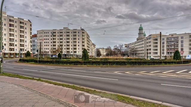 Bersarinplatz