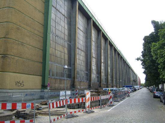 AEG-Turbinenhalle